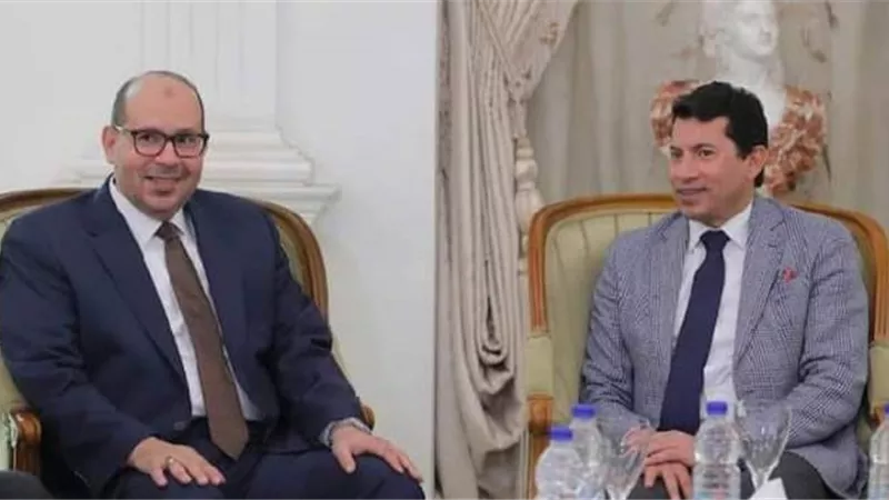 وزير الشباب يشيد بدور اللجنة الأولمبية المصرية في إنجاز تعديلات قانون الرياضة
