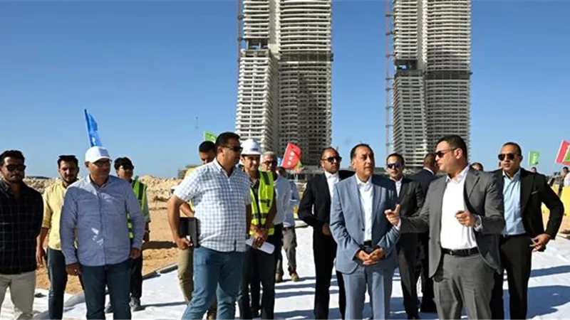 رئيس الوزراء يتفقد مشروعات 
