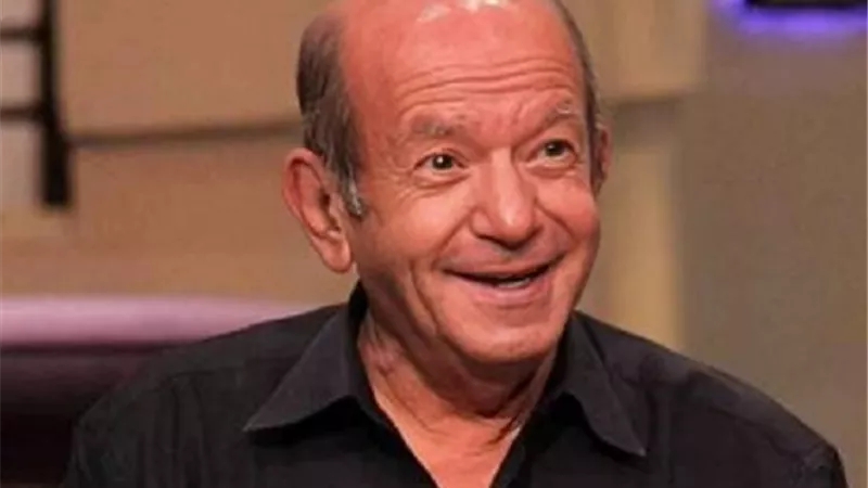 ممنوع الزيارة..تعرف على الحالة الصحية لـ لطفى لبيب