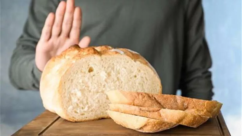 بين النحافة والتعب.. ماذا يحدث لجسمك عند التوقف عن تناول الخبز؟