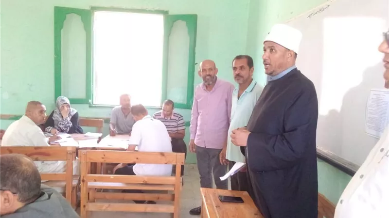 رئيس كفرالشيخ الازهريه يتفقد مركزي تصحيح المواد العربية والثقافية