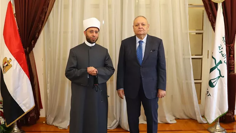 رئيس مجلس الدولة يستقبل وزير الأوقاف لتقديم التهنئة