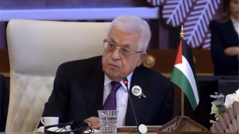 الرئيس الفلسطيني يدعو حماس إلى تسليم سلاحها