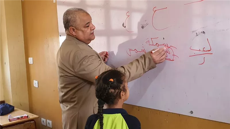 تنفيذ الخطة العلاجية بالمدارس الابتدائية بمنشاة العمارى بالأقصر