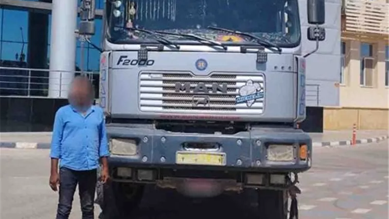 ضبط قائد سيارة نقل لسيره بسرعة عالية ورعونة بالطريق الدائرى