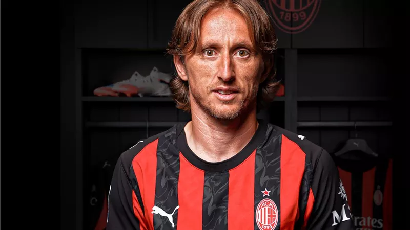 بعد 13 عاما مع الميرنجى .. ميلان يعلن تعاقده مع لوكا مودريتش