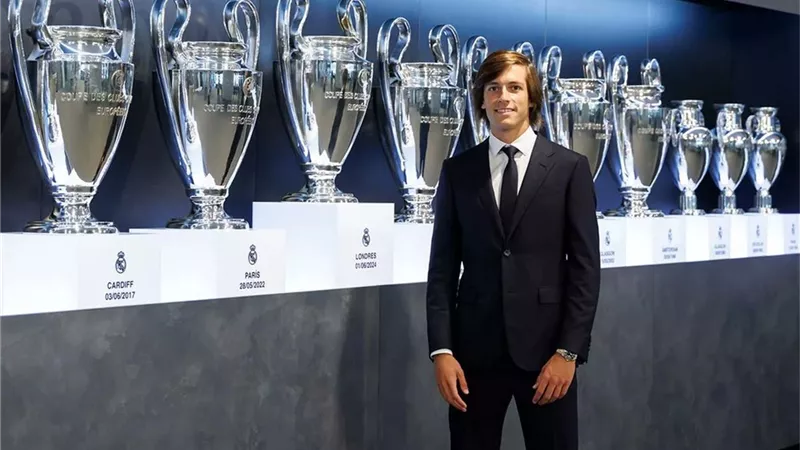 صفقة ريال مدريد:تحقيق حلمي والعودة إلى موطني يعني لي الكثير