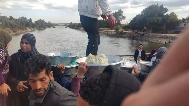 أهالي منشاة القناطر يستغيثون.. كوبرى مشاة ينقذ أولادنا