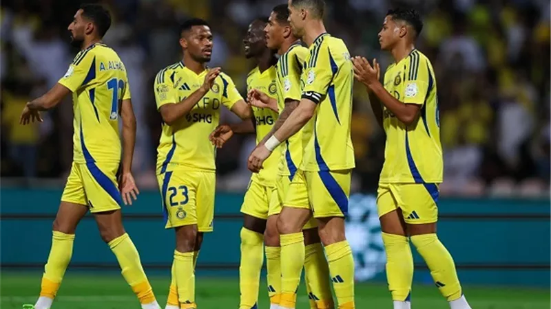 كريستال بالاس يطلب خوض مباراة ودية مع النصر السعودي