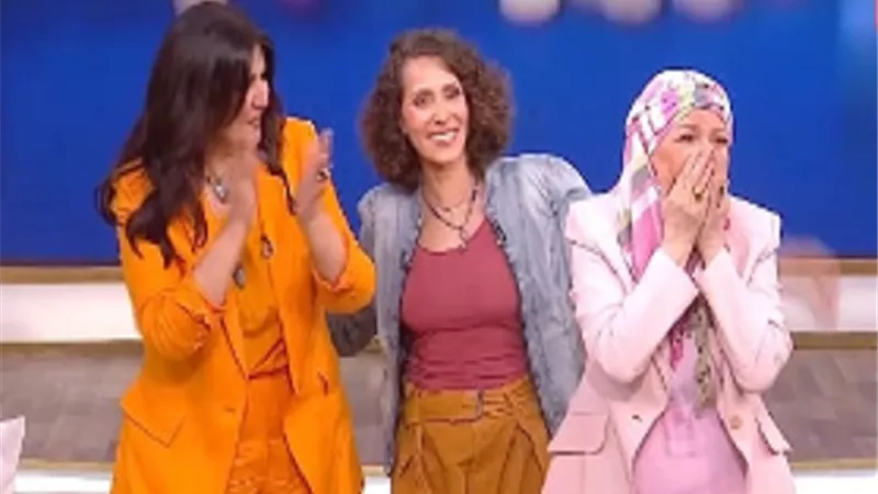 مشيرة إسماعيل وابنتها مع منى الشاذلي الخميس المقبل