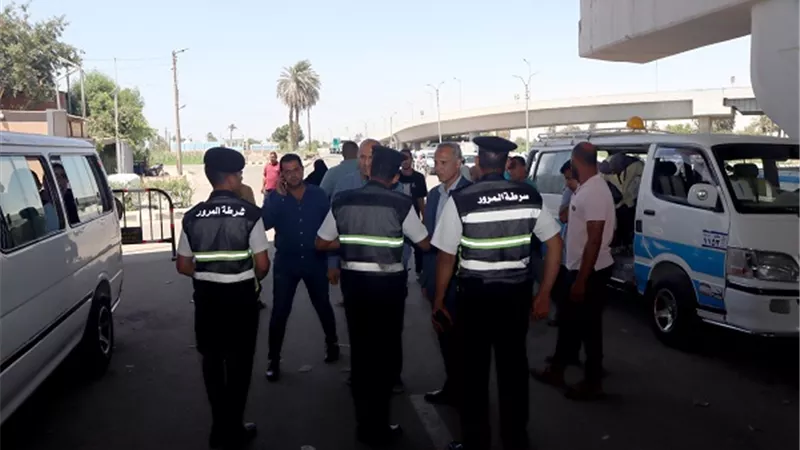 سحب 8 رخص قيادة سرفيس لامتناع سائقيها عن توصيل الركاب ببنى سويف