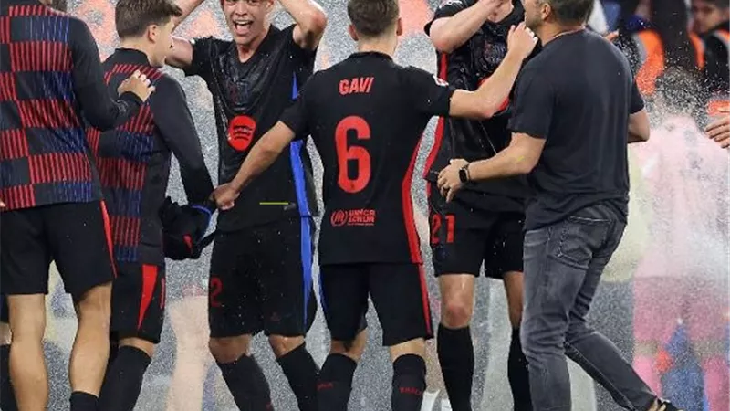 برشلونة يواجه خطر إلغاء إقامة بطولة كأس جوان في كامب نو