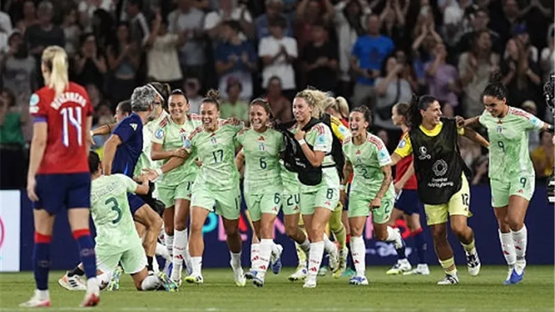 لأول مرة منذ 28 عاما .. إيطاليا تتأهل لقبل نهائى أمم أوروبا للسيدات