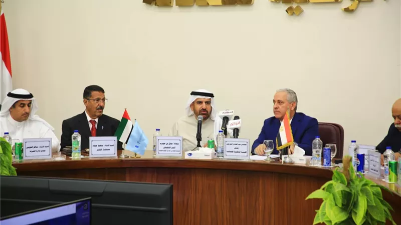 مدير مؤسسة بن راشد: أخبار التواصل الاجتماعي معظمها مفبركة