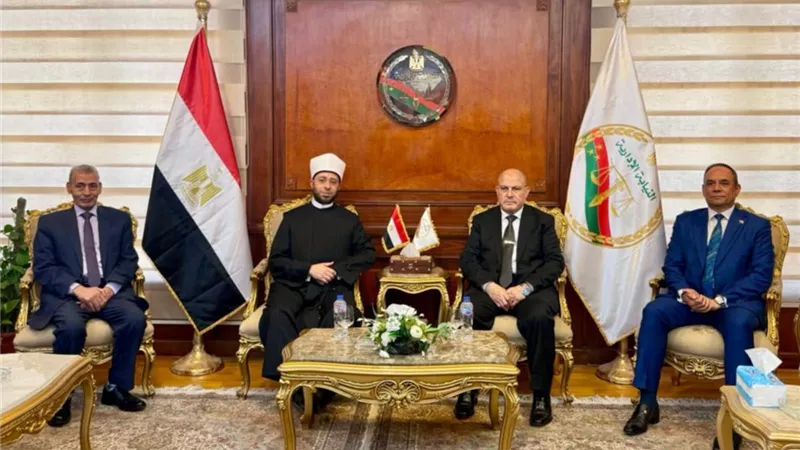 وزير الأوقاف يهنئ المستشار الشناوي بتوليه رئاسة النيابة الإدارية