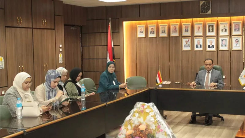 جامعة أسيوط تشارك ندوة تعريفية ببرنامج 