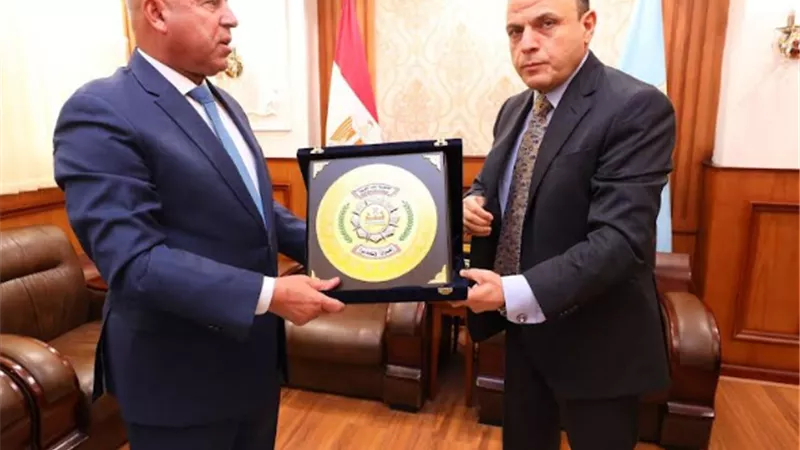 الوزير وعبد المعطى يبحثان تطوير شبكة الطرق بكفرالشيخ