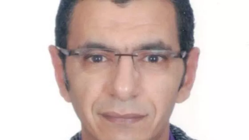 إنقاذ يد طفل بعد بتر شبه كامل نتيجة حادث مؤلم بمفرمة لحم في أسيوط