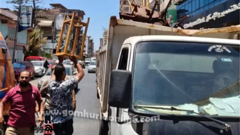 حملة لرفع الإشغالات بشوارع مدينة دمياط