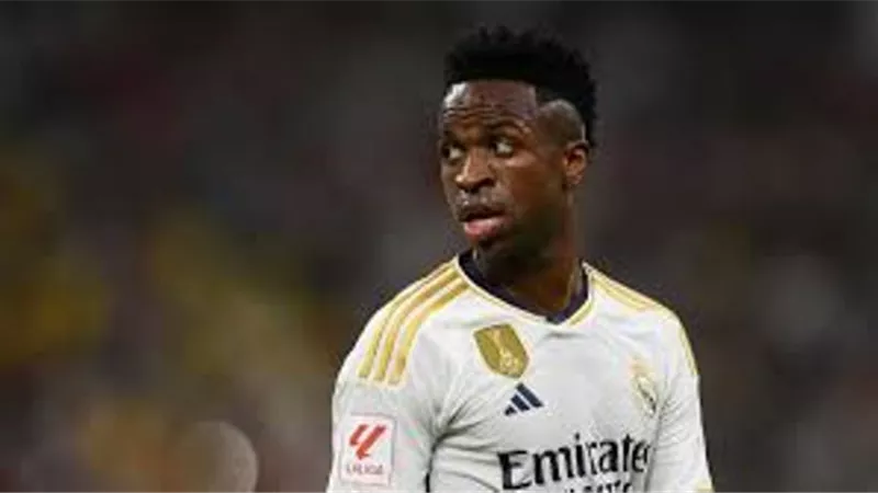 قرار من ريال مدريد بشأن التجديد لفينيسيوس