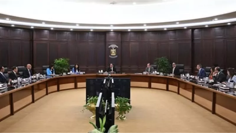 رئيس الوزراء يتابع عددا من ملفات عمل جهاز تنمية المشروعات