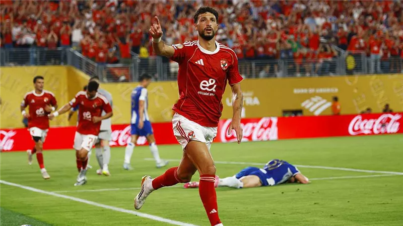 وسام أبو علي يخاطب جماهير الأهلي قبل رحيله الي كولومبوس الأمريكي