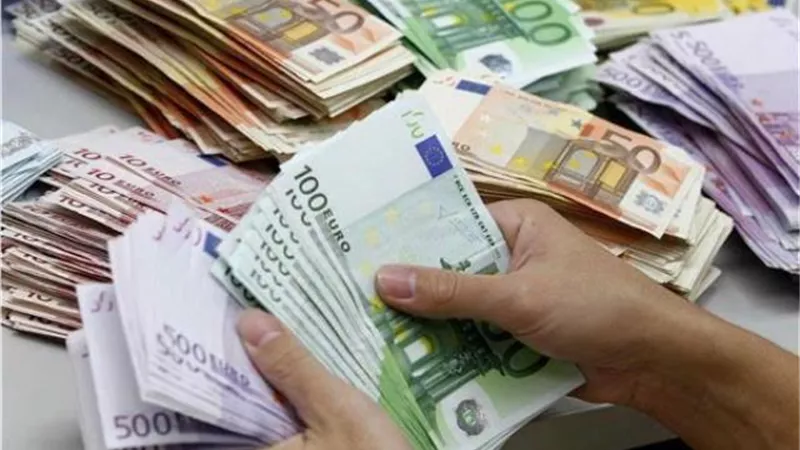 بـ 4 ملايين جنيه.. ضبط عملات أجنبية بالسوق السوداء