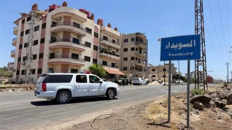 وسط جهود أمنية سورية.. بدء إجلاء عشائر البدو في السويداء