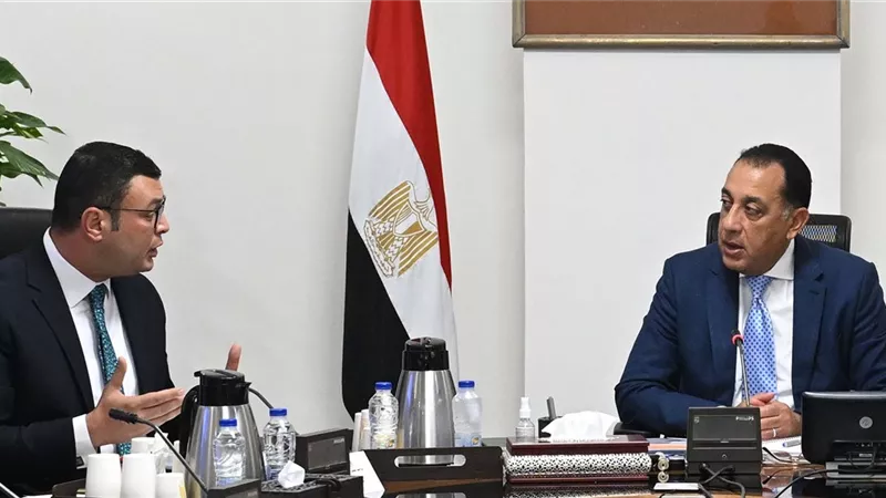 رئيس الوزراء يتابع موقف تقنين الأراضي المضافة للمدن الجديدة