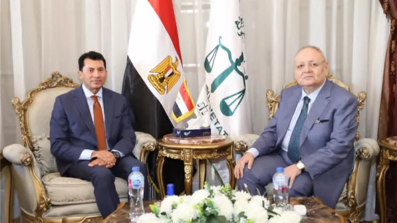 رئيس مجلس الدولة يستقبل وزير الشباب والرياضة