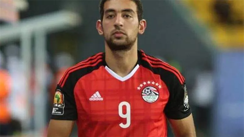 أحمد حسن كوكا يقترب من الأهلي لخلافة وسام أبو علي