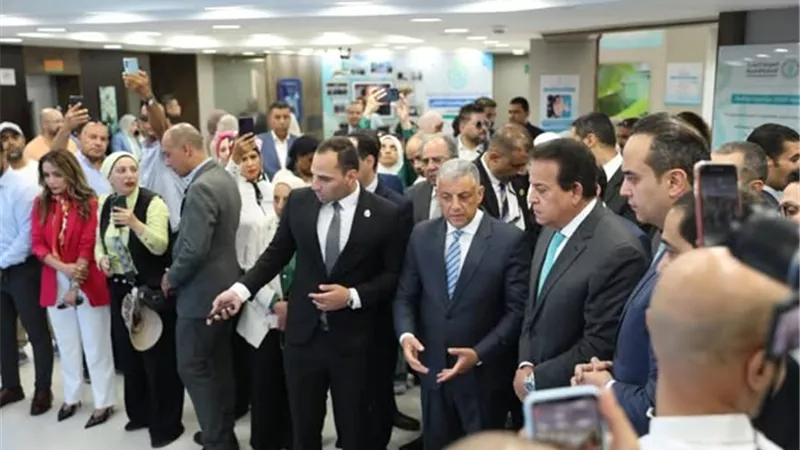 وزير الصحة يدشن مشروع الرعاية الصحية المنزلية من الإسماعيلية