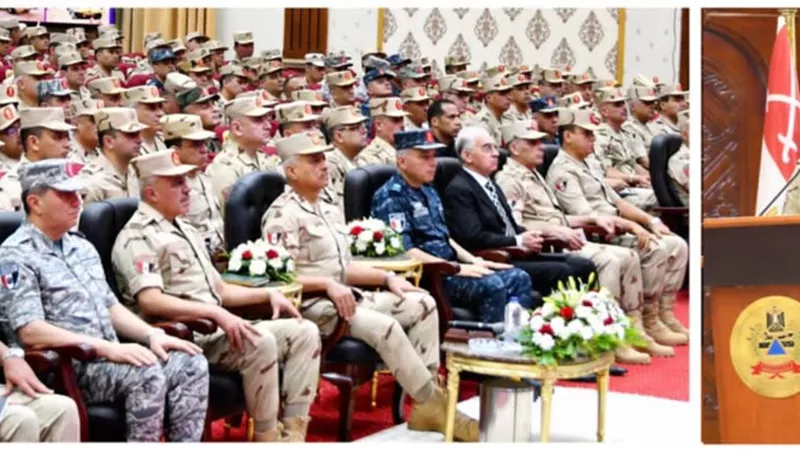 وزير الدفاع يلتقى عدداً من قادة وضباط القوات المسلحة