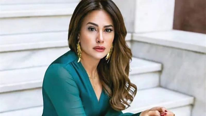 أول تعليق من هند صبري بعد وفاة والدتها