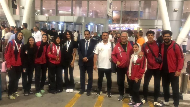 وفد من وزارة الرياضة يستقبل أبطال الجودو وألعاب القوى بعد إنجازاتهم القارية