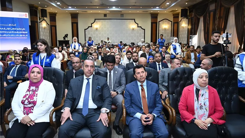 وزيرا الرياضة والشئون النيابية يشهدان لقاء حواري مع الشباب