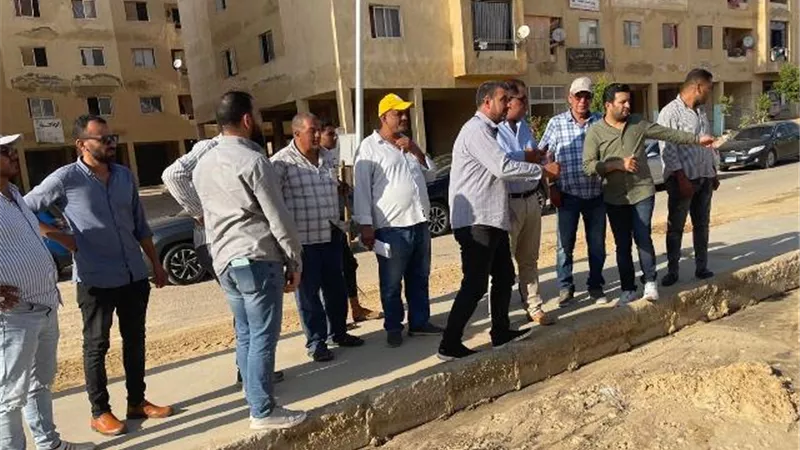 تعرف على أحدث مشروعات الطرق تحسين البنية التحتية فى مدينة الشروق.. صور