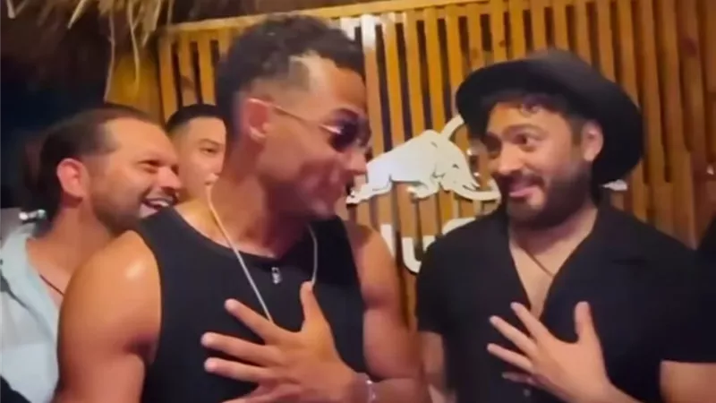 تامر حسني يداعب الكينج برفقة محمد رمضان على أنغام 