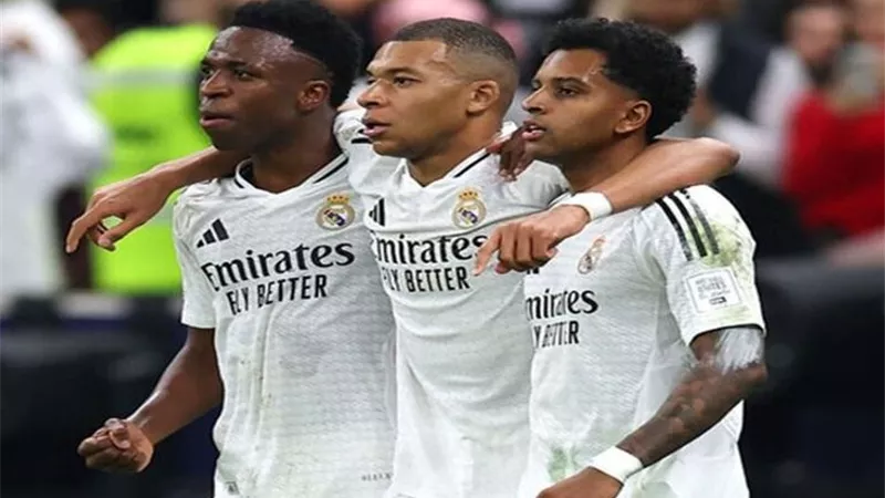 توتنهام يدخل سباق التعاقد مع نجم ريال مدريد