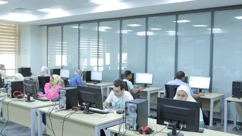 تنسيق الجامعات 2025..كليات تقبل من 75% علمي رياضة