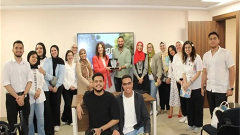 إعلام عين شمس تعقد لجنةتحكيم الإنتاج العملي لطلاب