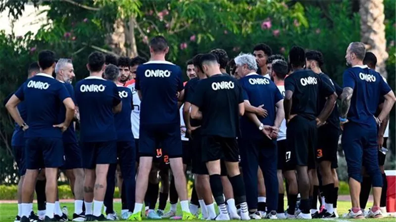 مدير الكرة بالزمالك يوجه رسالة للاعبين قبل إنطلاق الموسم الجديد