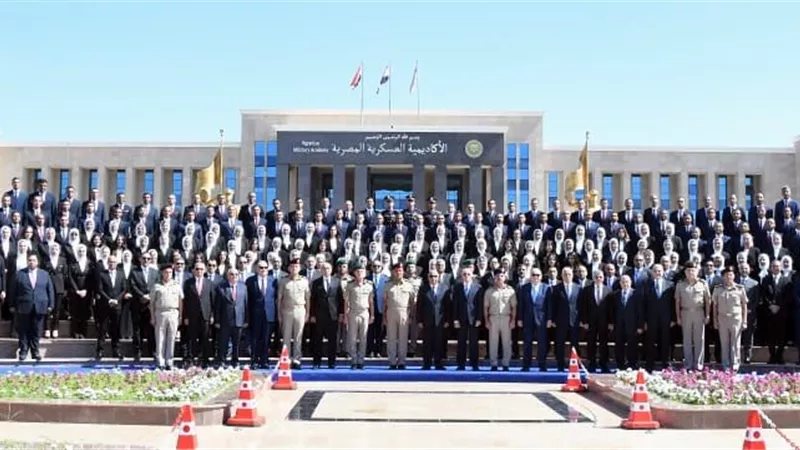 تخرج الدورة الثالثة من المعينين بالهيئات القضائية بعد إتمام دوراتهم بالأكاديمية العسكرية