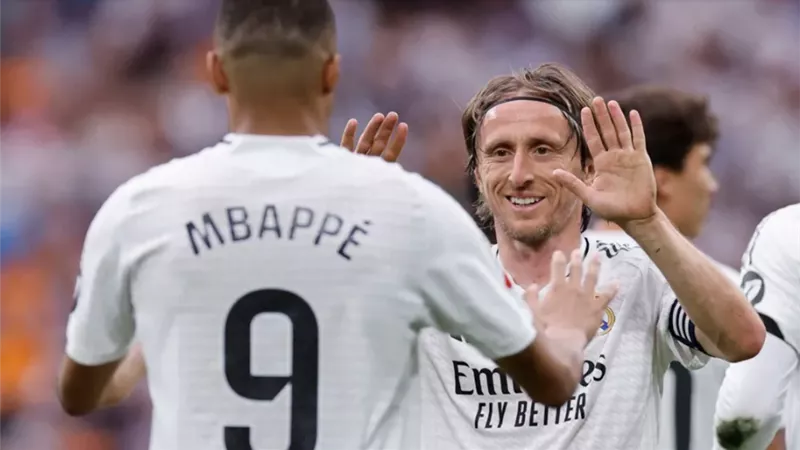 مبابي أبرز المرشحين لإرتداء قميص مودريتش يعد رحيله عن ريال مدريد