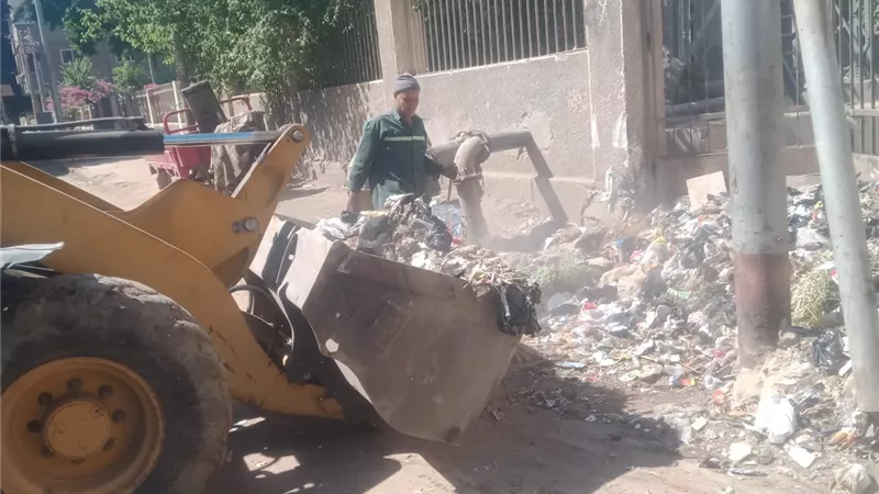أسيوط تواصل حملات النظافة وترفع 46 طن مخلفات من ابوتيج