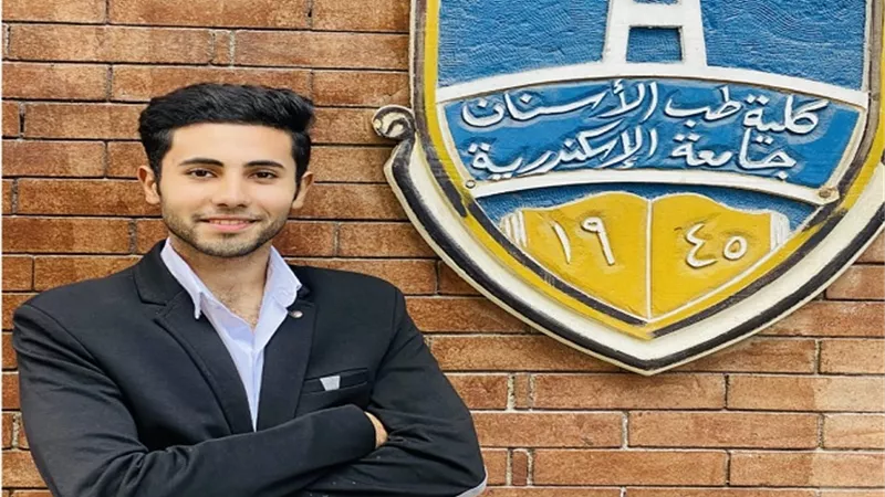 الدكتور محمود ناصر يحقق تميّزًا مبكرًا في زراعة الأسنان وجراحات الفك المتقدمة