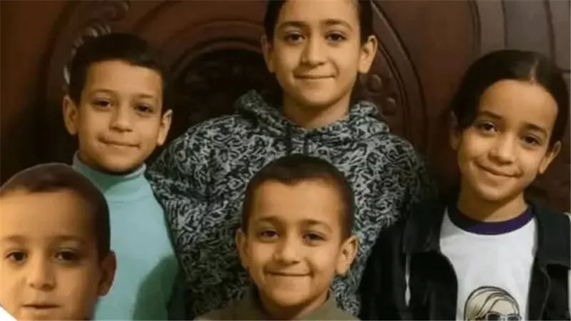 الاب يلحق باولاده الستة بمستشفى أسيوط الجامعى