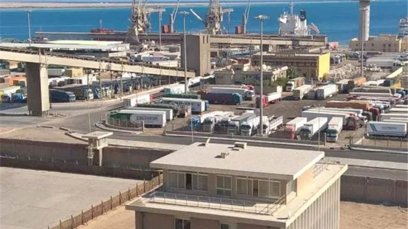 تداول 29 ألف طن و650 شاحنة بضائع بمواني البحر الأحمر