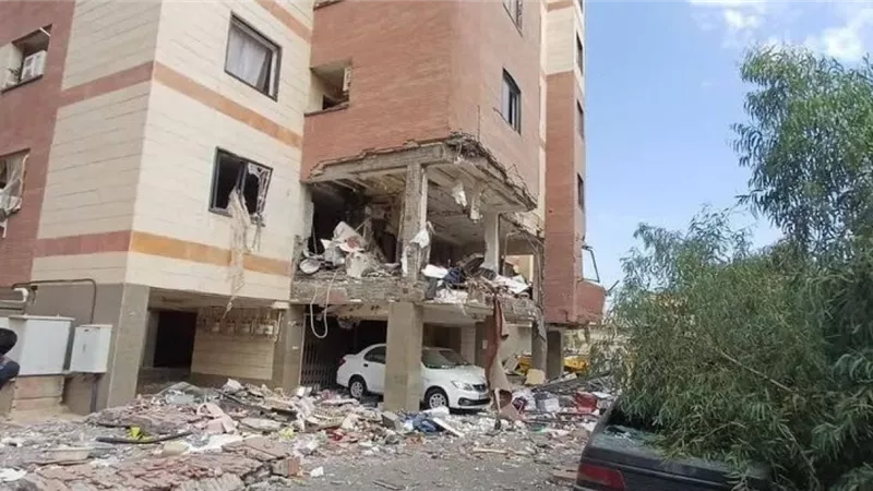 إصابة شخصين جراء انفجار قوي فى مبنى سكني باليونان