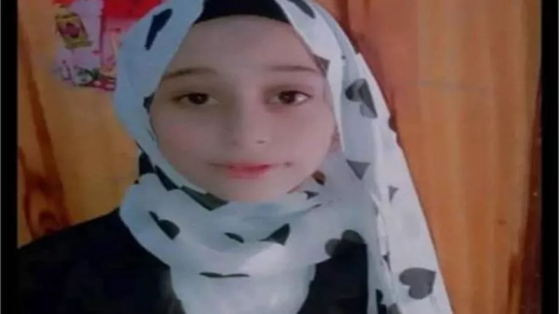 خنقتها جارتها خوفا من افتضاح أمرها في السرقة